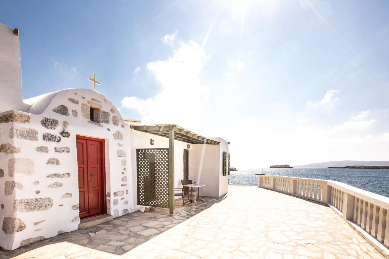 Akrotiri Analipsi  Bagian luar foto