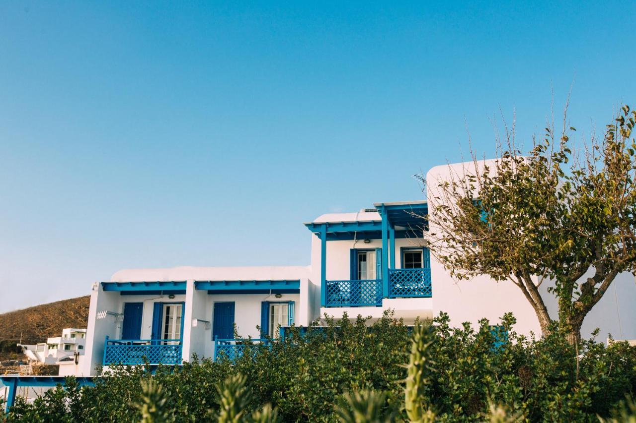 Akrotiri Analipsi  Bagian luar foto