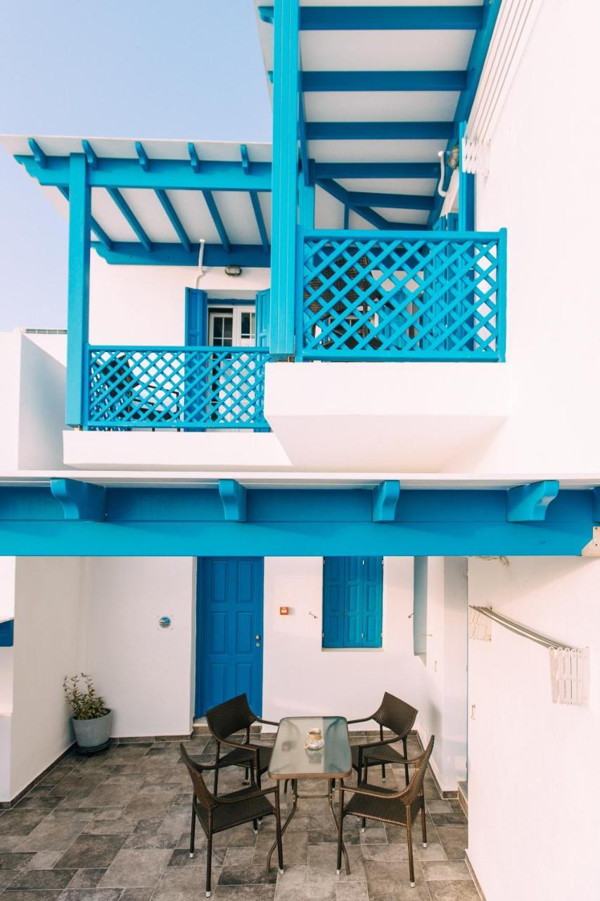 Akrotiri Analipsi  Bagian luar foto